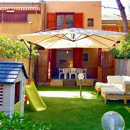 Casa Con Grande Giardino Vicino Al Mare
