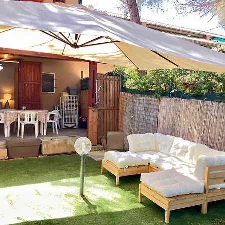 Casa Con Grande Giardino Vicino Al Mare *