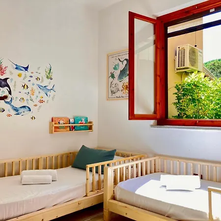 Casa Con Grande Giardino Vicino Al Mare
